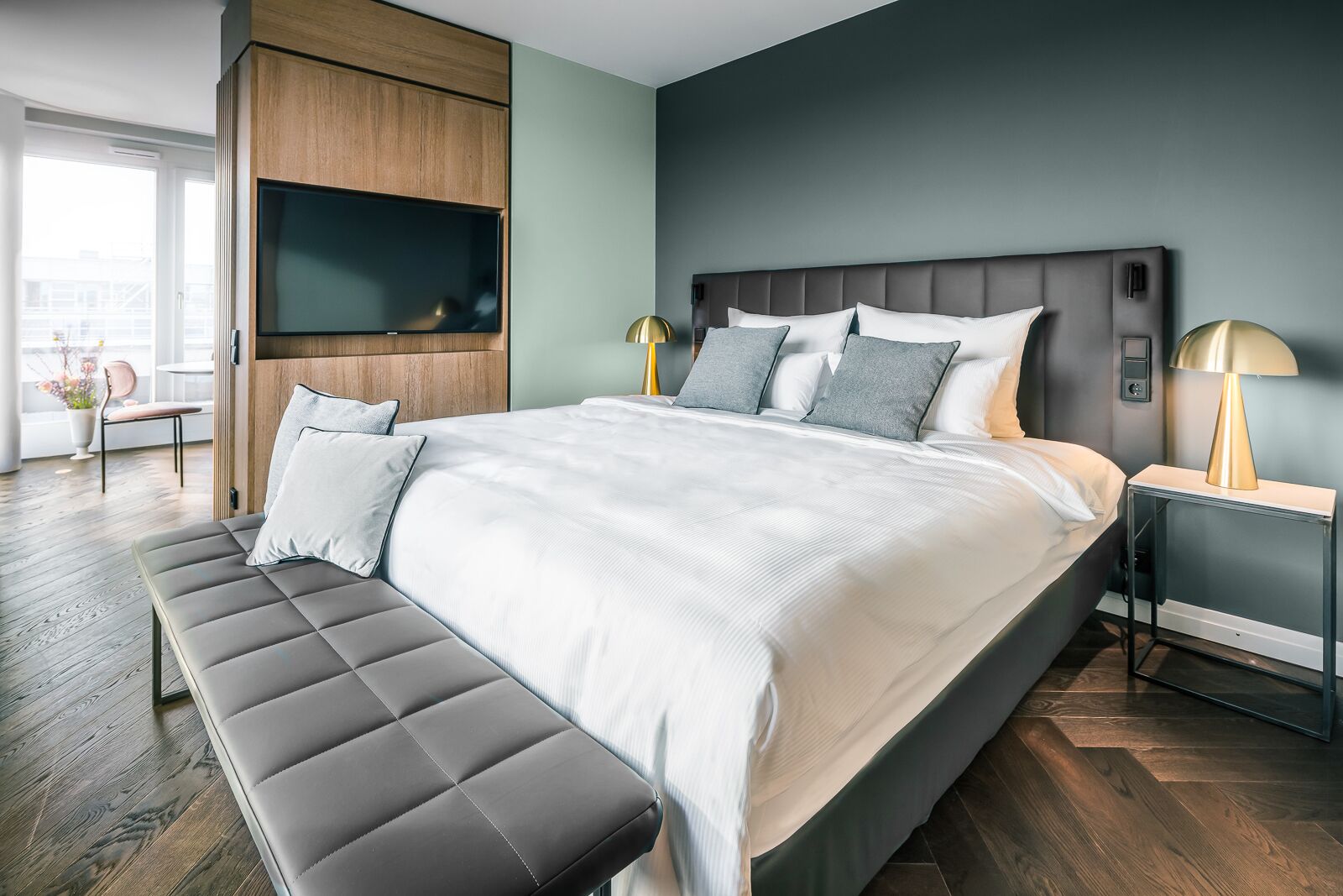 Deluxe Room | Premium bedding, in-room safe, blackout drapes, soundproofing