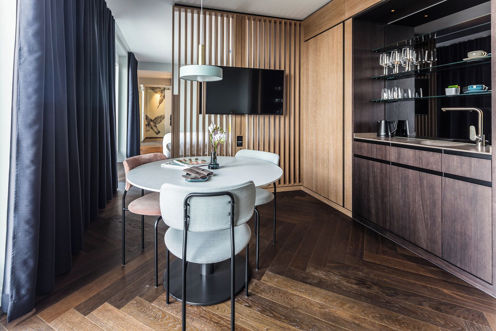 Junior suite | Luxe beddengoed, een kluis op de kamer, verduisterende gordijnen