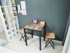 202 | 3 bedrooms, individually decorated, free WiFi - Yoohoo House (Daegu)