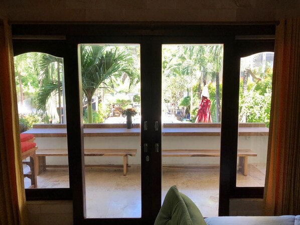 Individually furnished, free WiFi, bed sheets