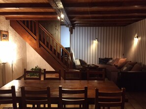 Interior - RENTAL IN BEAUTIFUL SAVOYARD BUILDING (Morzine)