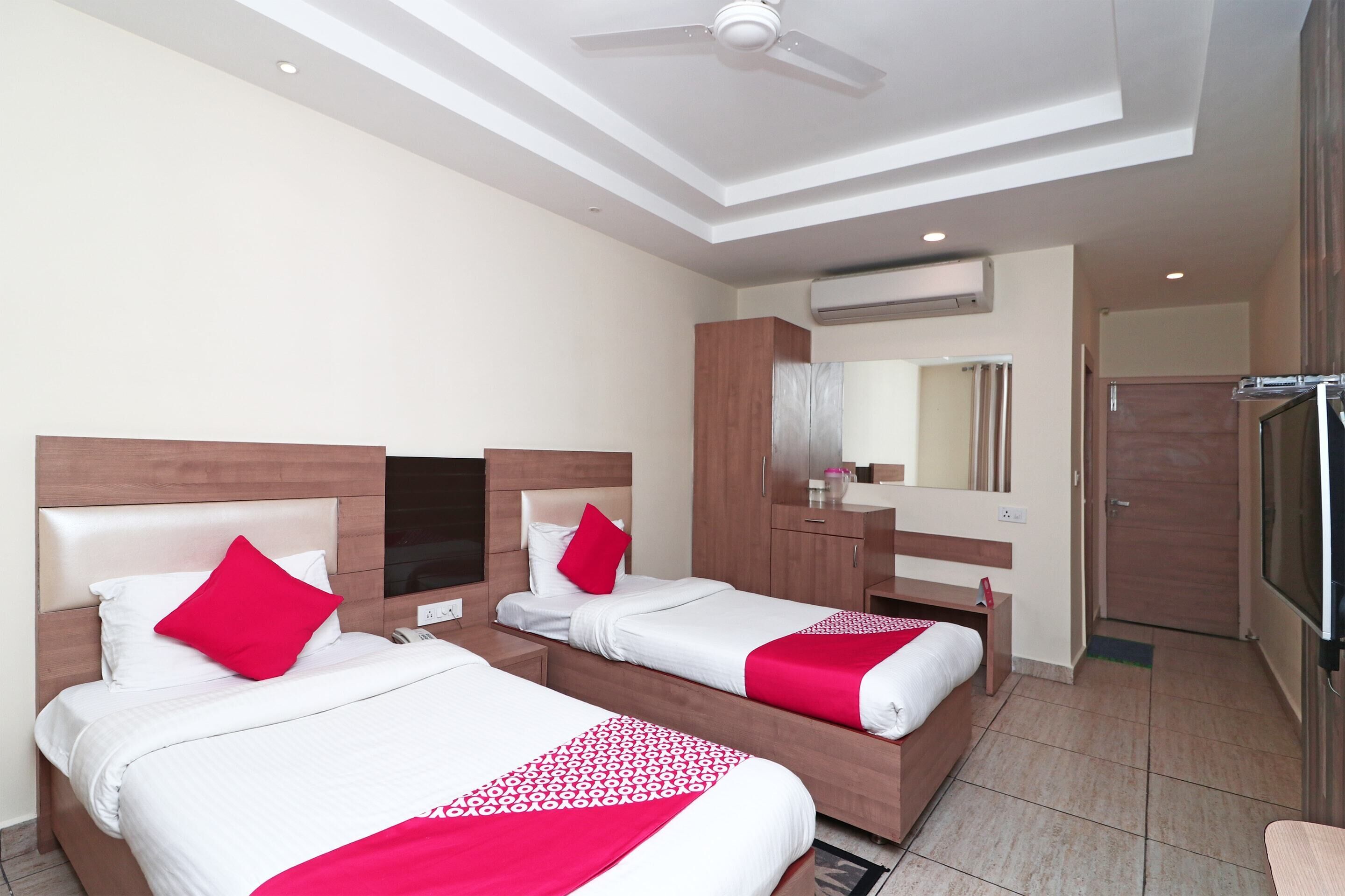 Double or Twin Room | Free WiFi, bed sheets