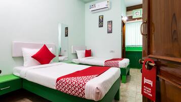 Double or Twin Room | Free WiFi, bed sheets