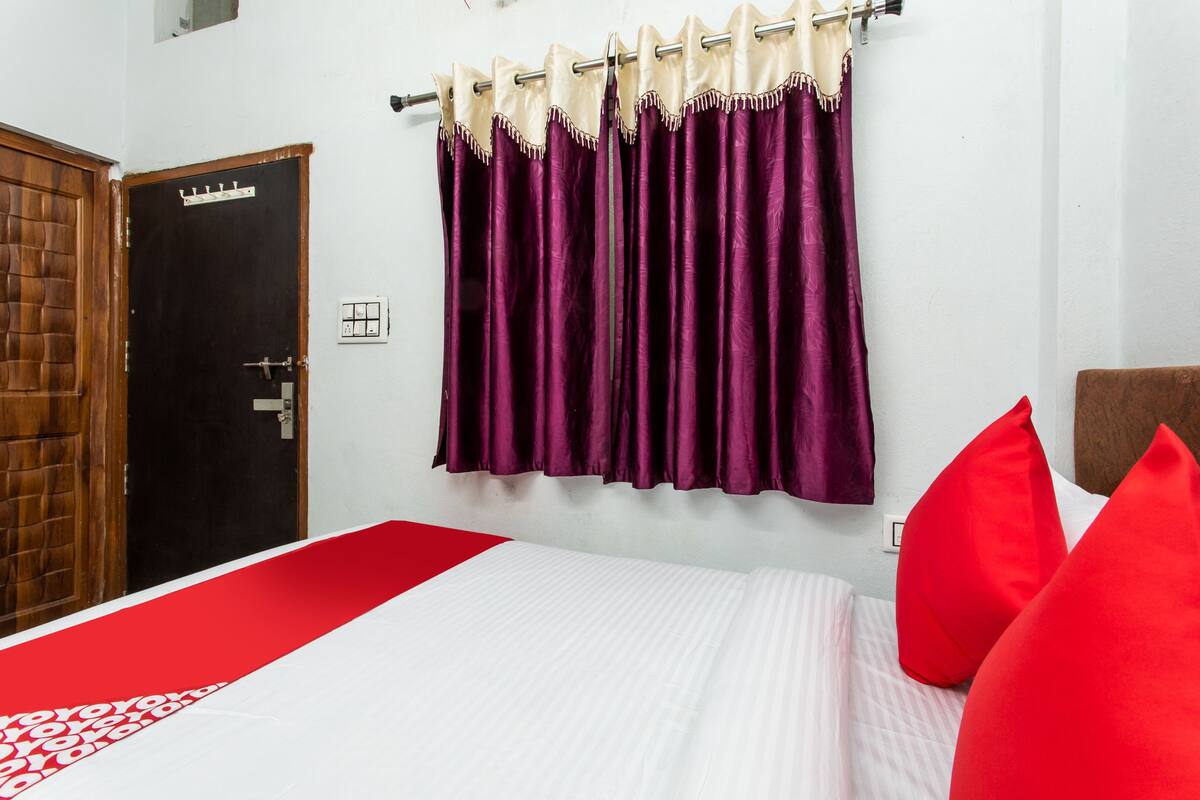 Double Room, 1 Single Bed
