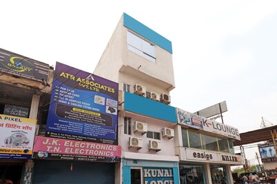 OYO 29430 Hotel Kunal