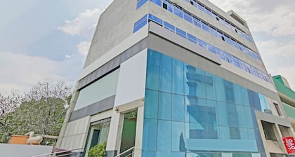 OYO Flagship 29620 New Champion Residency