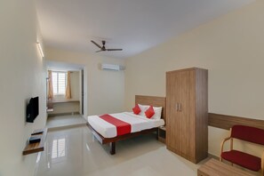 Dobbeltværelse med dobbeltseng eller 2 enkeltsenge | Lydisolering, gratis Wi-Fi, sengetøj