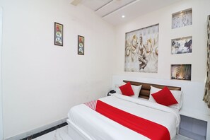 Room - OYO 37492 Fab Home Stay (Agra)