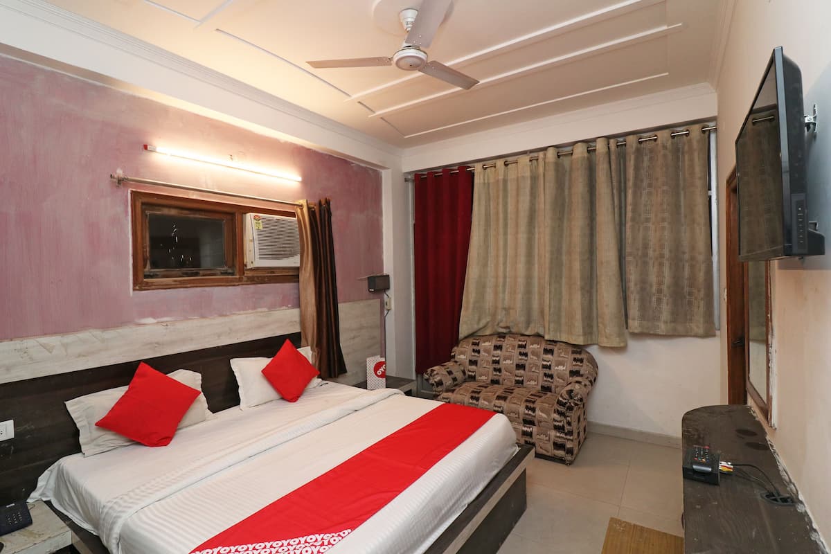 Double or Twin Room | Free WiFi