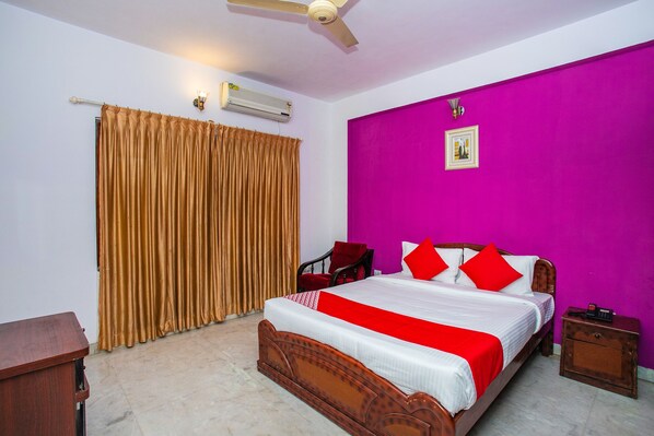 Premium bedding, free WiFi