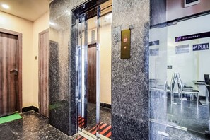 Interior - Capital O 19964 Aspiring Inn (Kolkata)