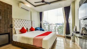 Deluxe Double or Twin Room, 1 King Bed | Free WiFi, bed sheets