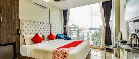 Deluxe Double or Twin Room, 1 King Bed | Free WiFi, bed sheets
