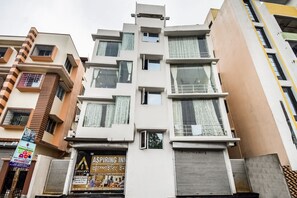 Front of property - Capital O 19964 Aspiring Inn (Kolkata)