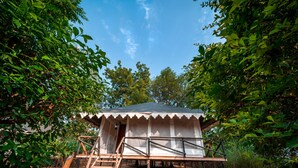Luxury Machan Tent | Teres/patio