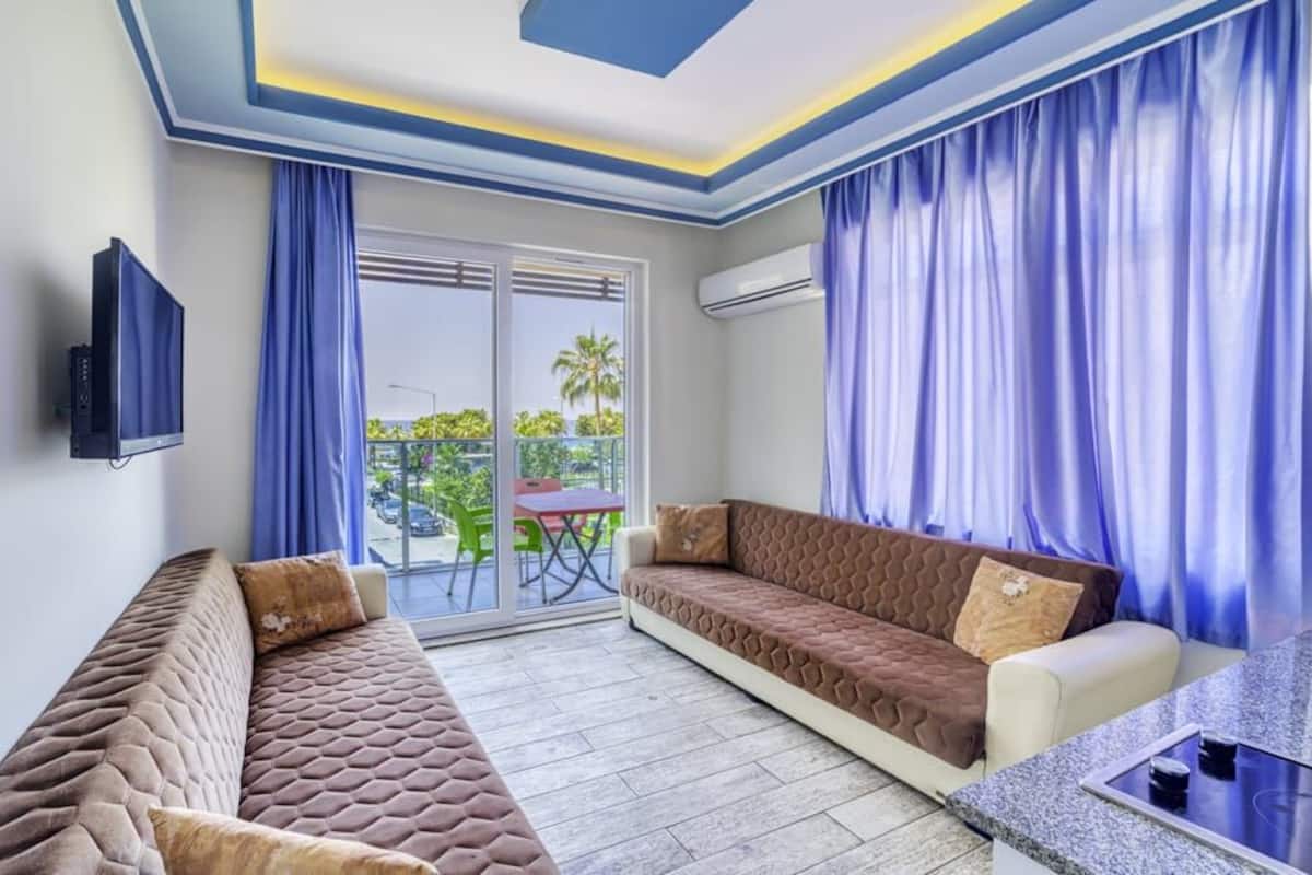 Quarto duplo básico, 1 quarto, vista para o mar | Wi-Fi de cortesia, roupa de cama