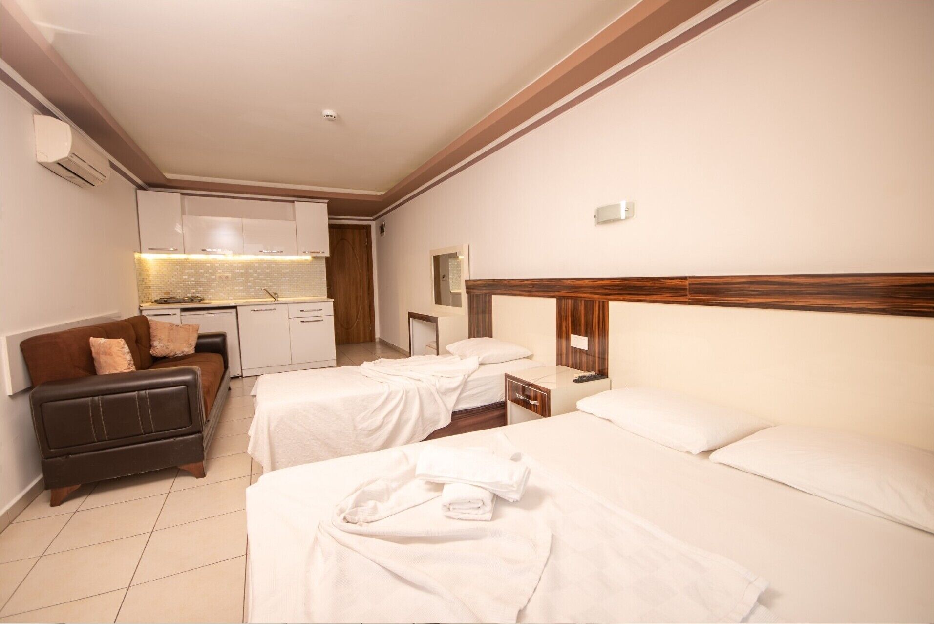 Standard Studio Suite, 1 Bedroom, Sea View | Wi-fi percuma, cadar katil 