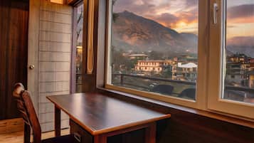 Superior Double or Twin Room, 1 King Bed, Valley View | Memory foam beds, desk, laptop workspace, blackout drapes