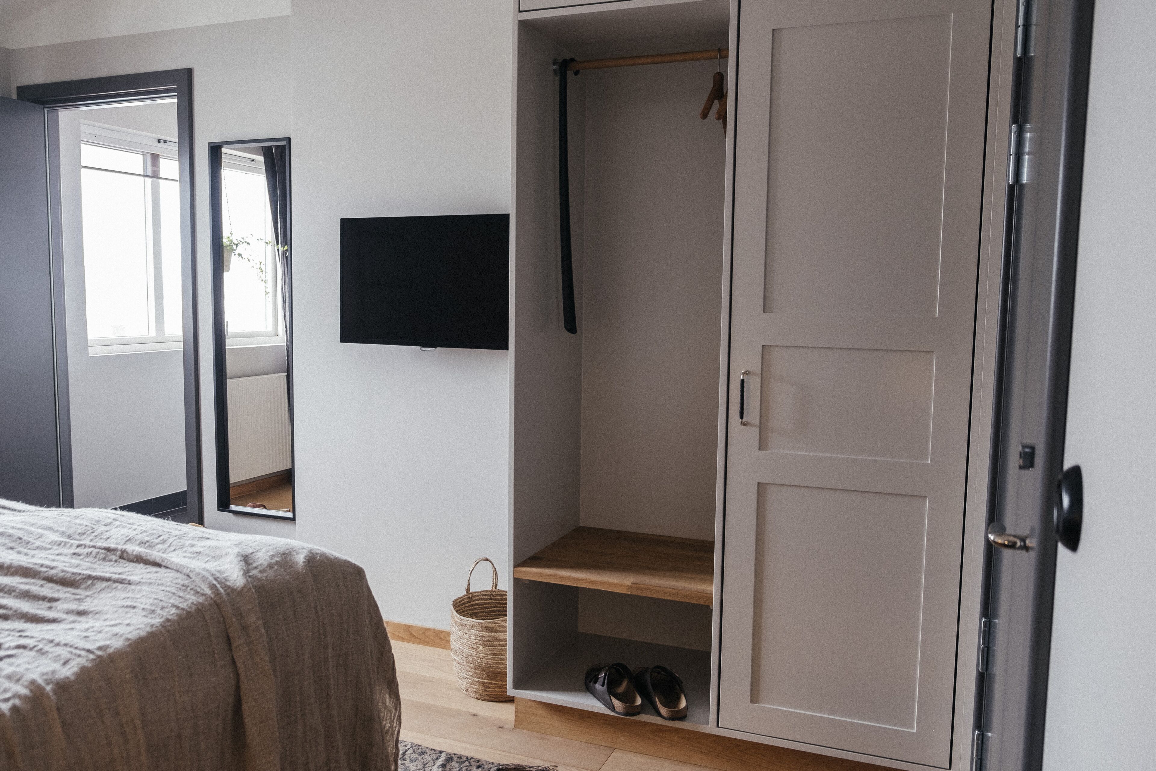 standard double room, harbour view | 1 bedroom, desk, blackout curtains, iron/ironing board