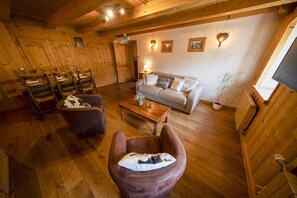 TV, DVD player - Apartment for rent in a beautiful Savoy building (Morzine)