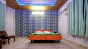 Unclassified image, 2 of 11, button - National Guest House (Jalandhar)