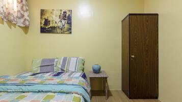 2 slaapkamers, een strijkplank/strijkijzer, gratis wifi, beddengoed