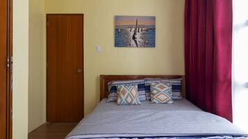 2 habitaciones, tabla de planchar con plancha y wifi gratis