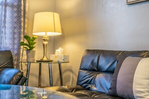 Interior - North Buffalo Charming Apt Close to Everything (Buffalo)