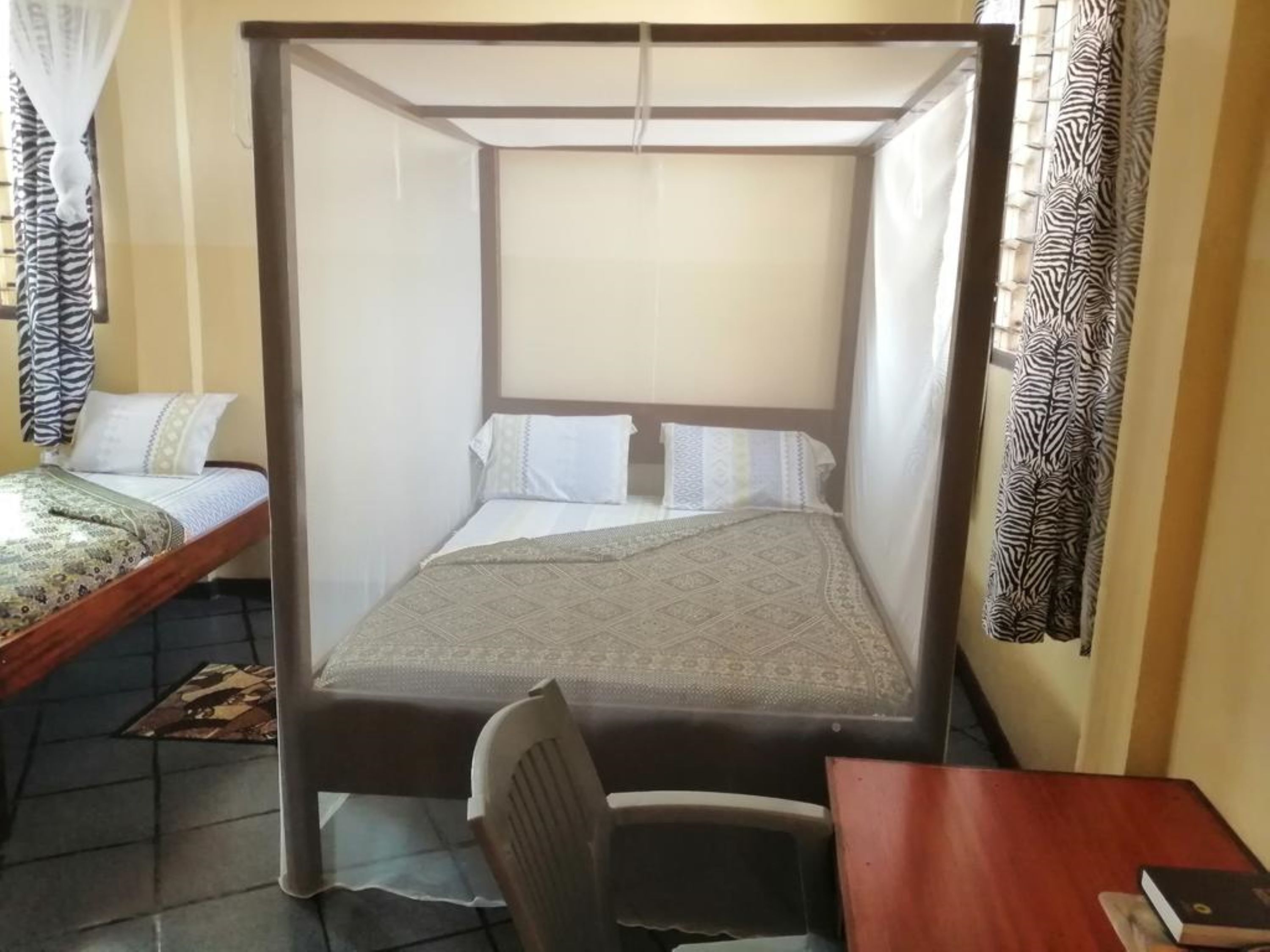 Habitación individual | Escritorio, wifi gratis, ropa de cama