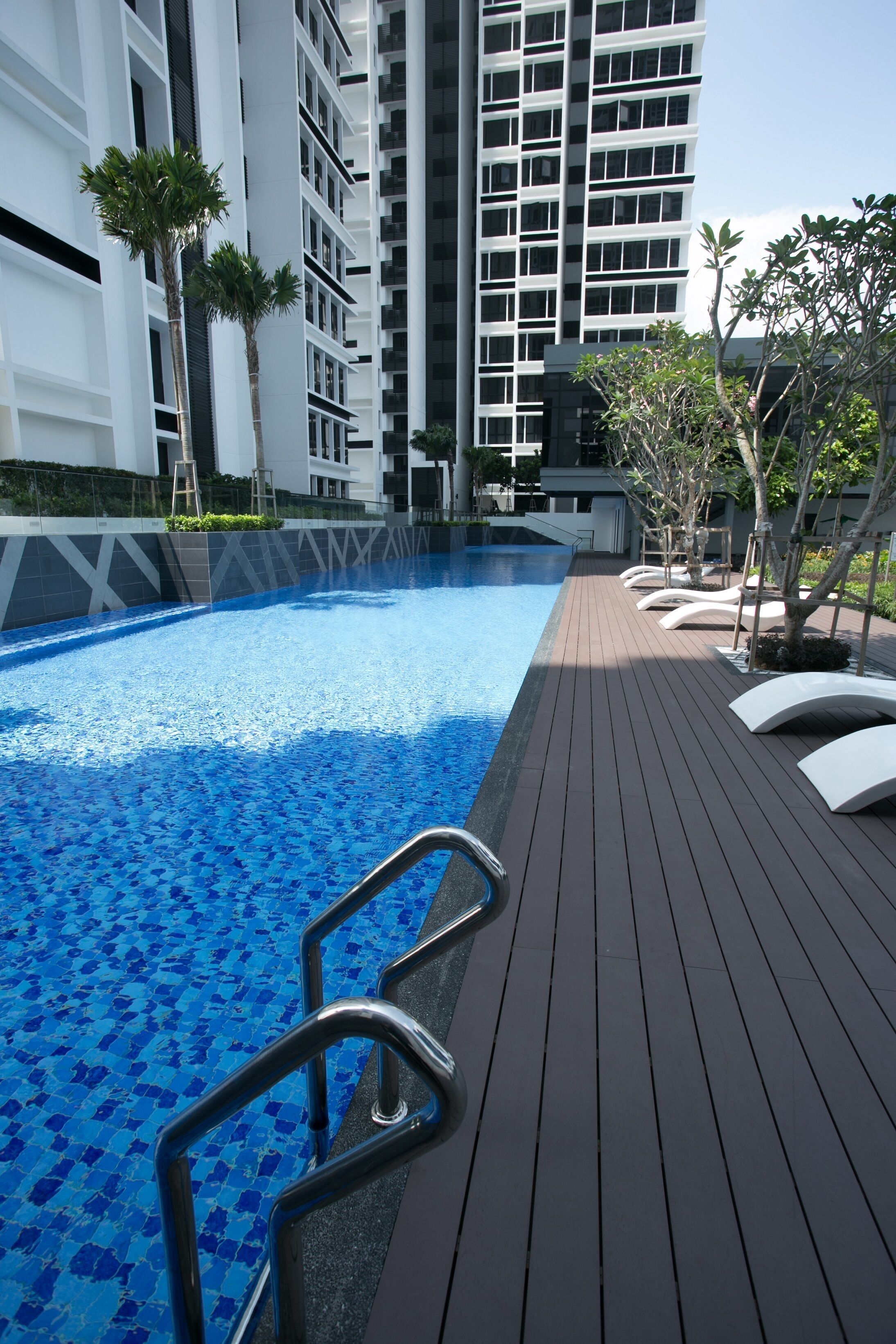 Kolam renang terbuka 