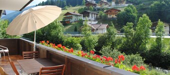 Naturhaus Andrea Klee Guided mountain hiking experiences, fairy tales, vacation apartments