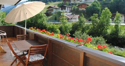 Naturhaus Andrea Klee Guided mountain hiking experiences, fairy tales, vacation apartments