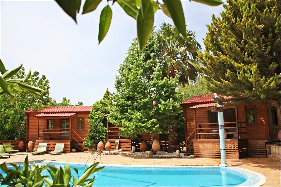 Sesongbasert utendørsbasseng