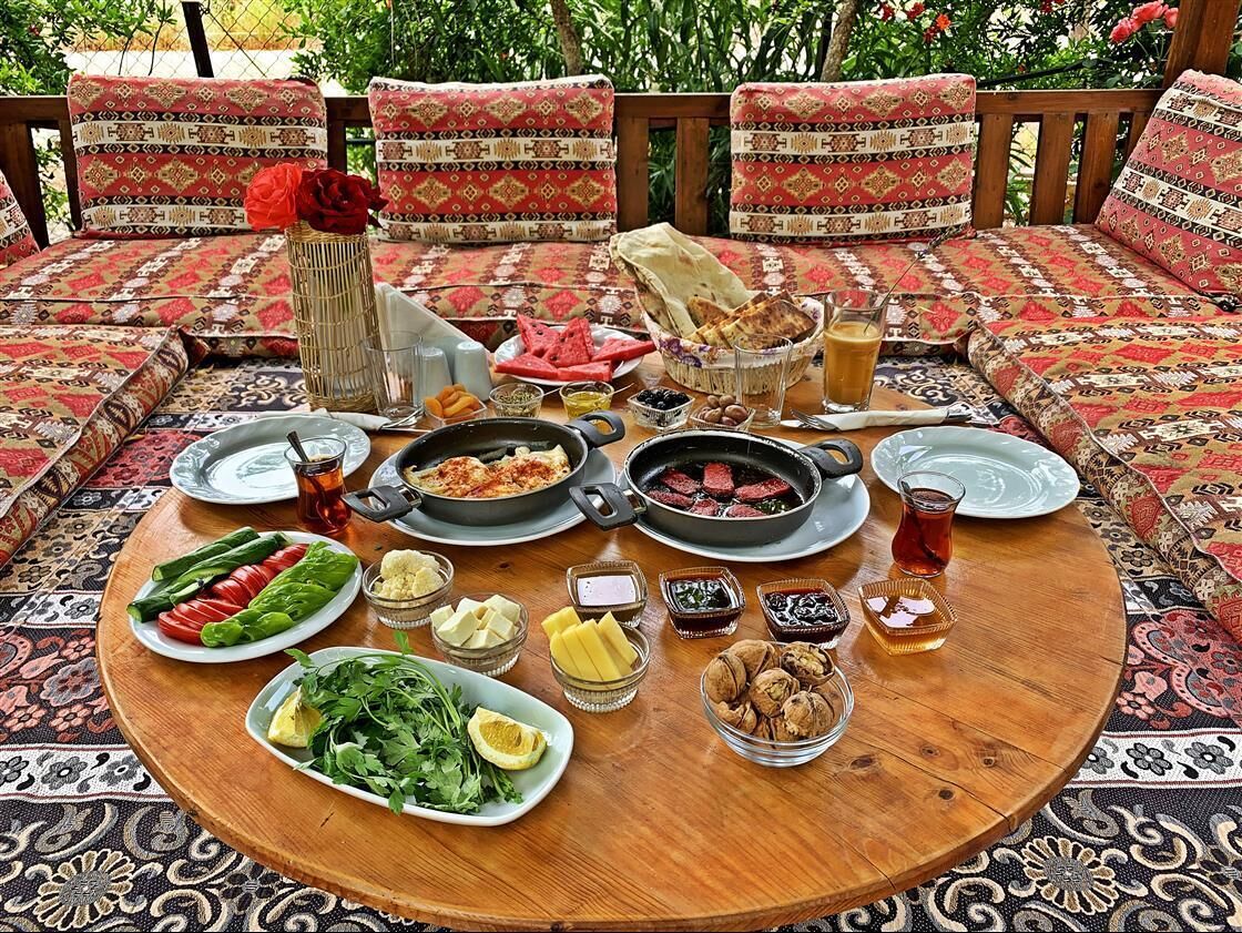 تناول الطعام