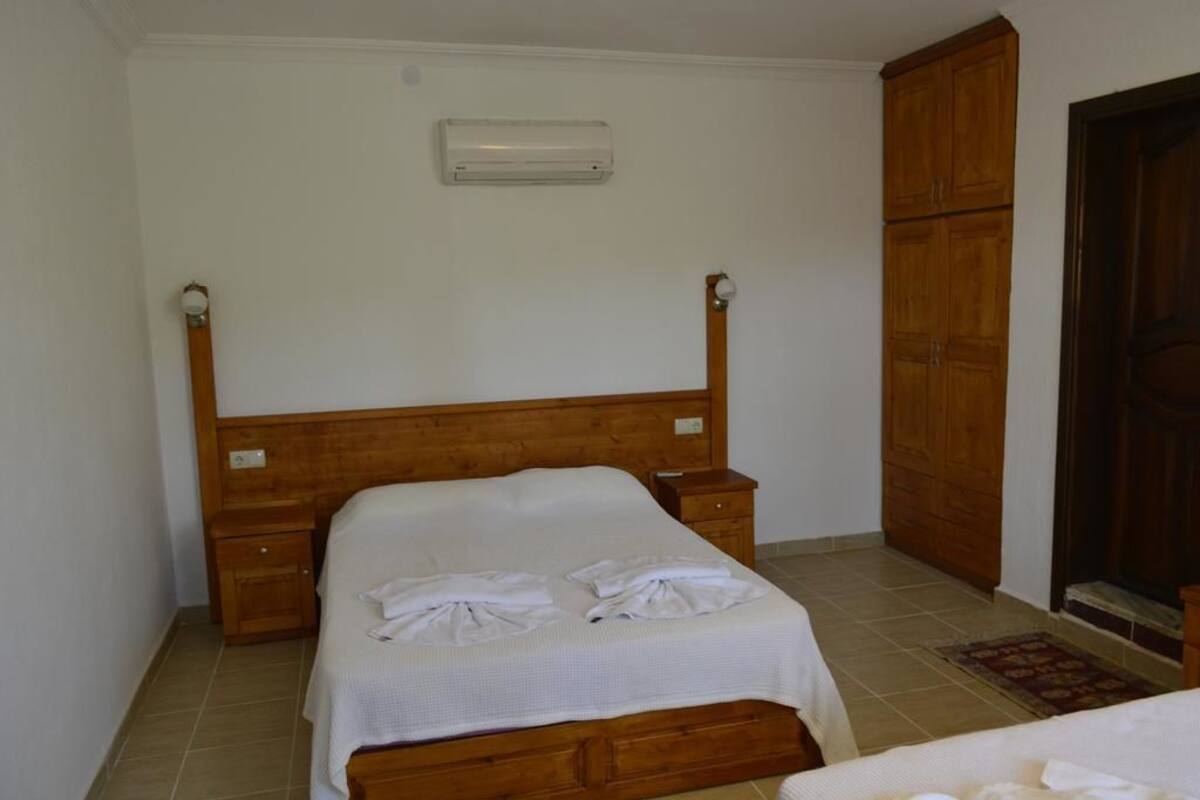 Habitación triple | Sistema de insonorización, wifi gratis, ropa de cama