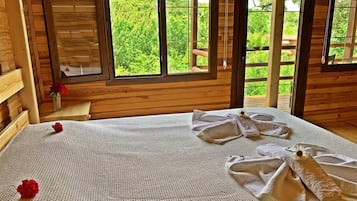 Bungalow, 1 dobbeltseng | Lydisolert, wi-fi (inkludert) og sengetøy