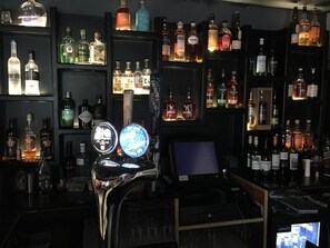 Bar (in der Unterkunft)