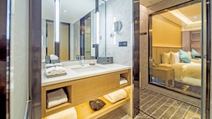 Elegant Double Room | Bathroom