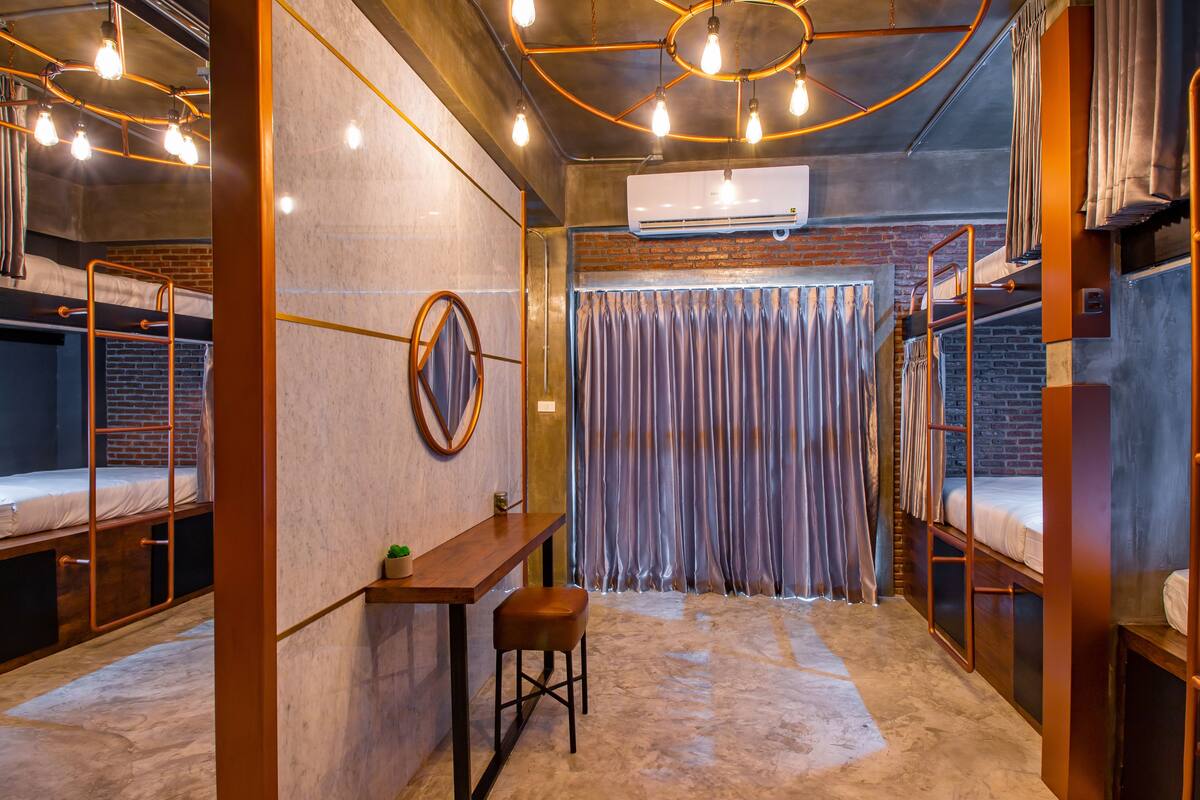 Minibar, blackout drapes, WiFi (free), bed sheets