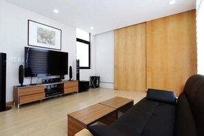 House | Ruang tamu | TV skrin rata