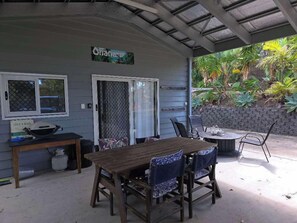 Outdoor dining