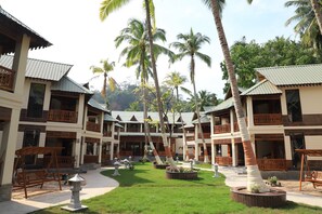 Exterior - Sandyy Wavess Beach Resort (Port Blair)