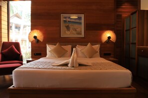 Individually furnished, blackout curtains, bed sheets - Sandyy Wavess Beach Resort (Port Blair)