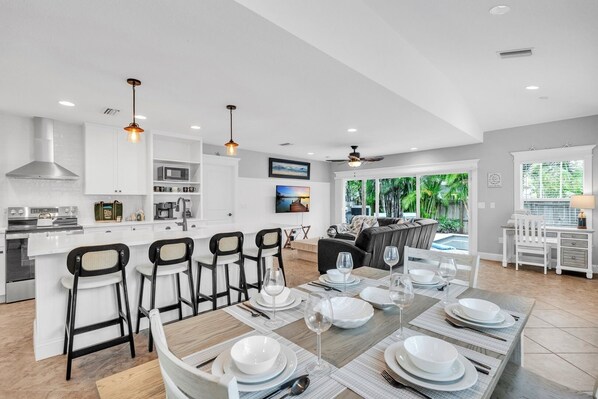 Villa, 3 chambres | Restauration