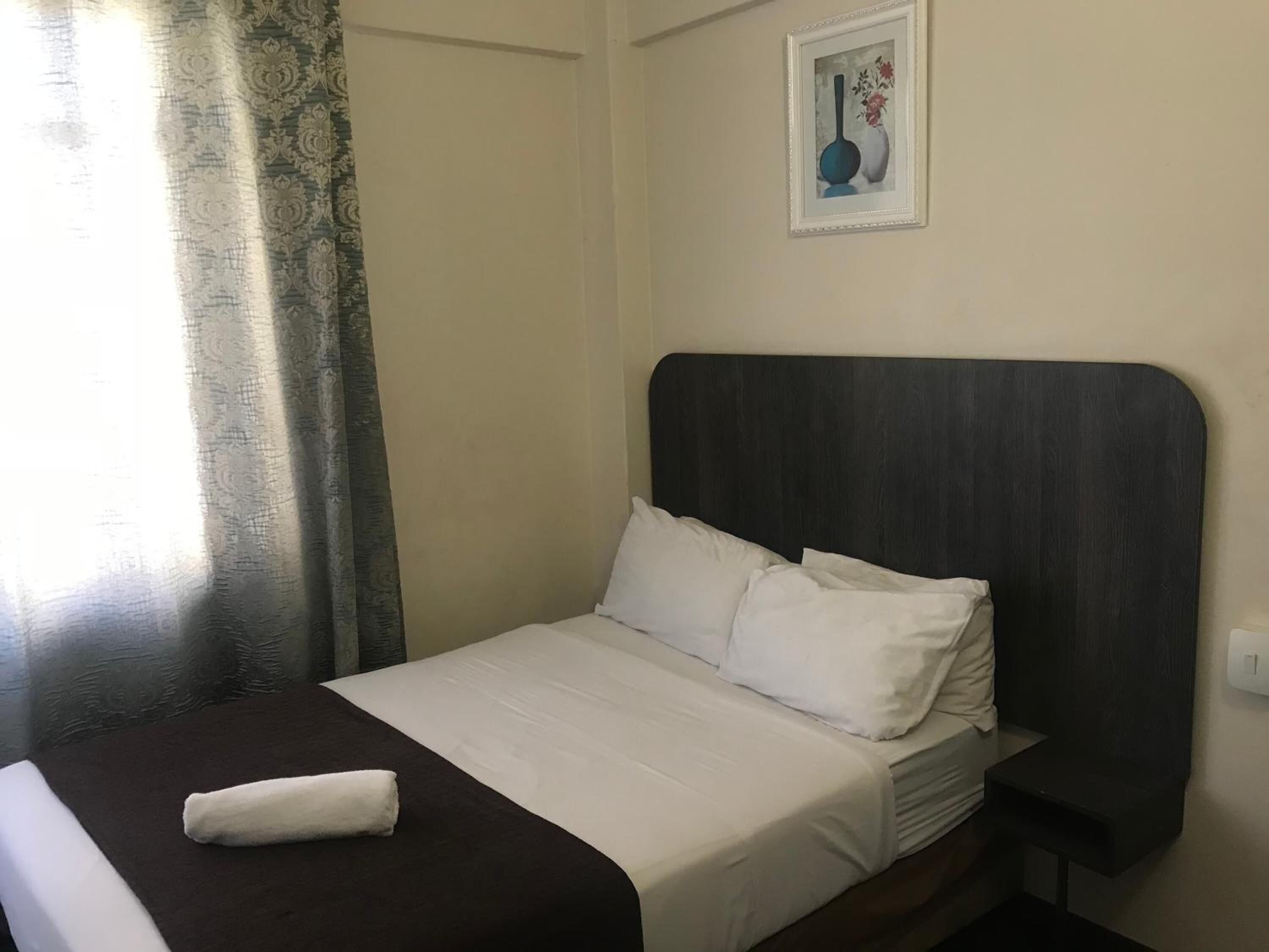 Photo - Businessburg Hotel