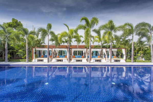 Outdoor pool - Lotus Villas & Resort Hua Hin (Hua Hin)