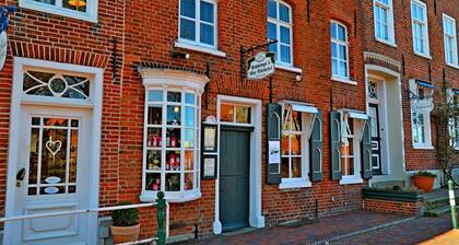 to Hus, holiday home in Greetsiel