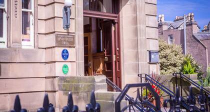 McIntosh Hall - Campus Accommodation