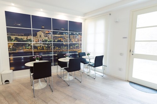 Rigel Villanova Rooms