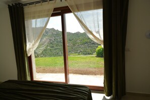 4 chambres, fer et planche à repasser, lit parapluie, Wi-Fi gratuit